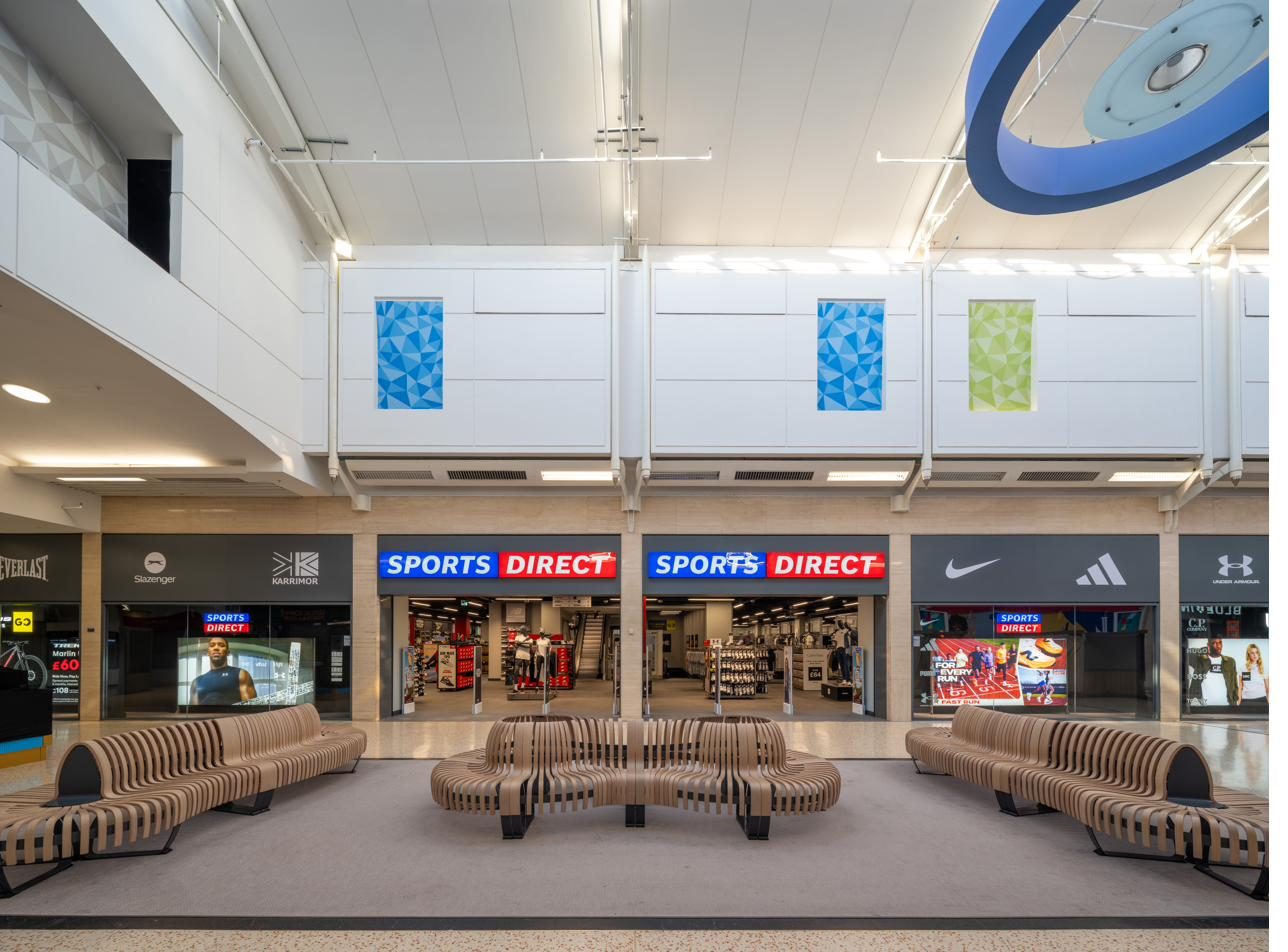 Luton mall entrance